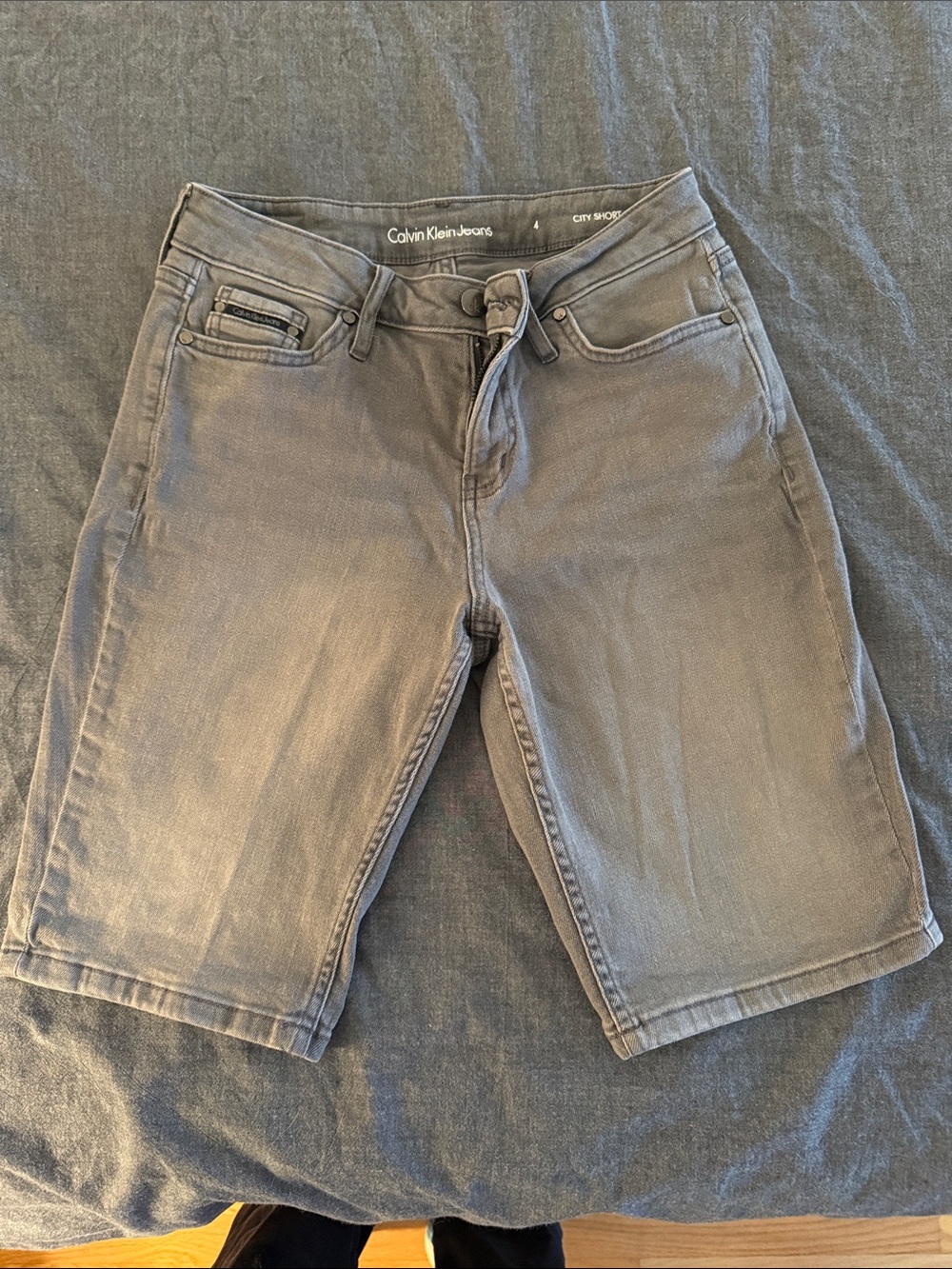 Calvin Klein Jeans gray denim shorts size 4